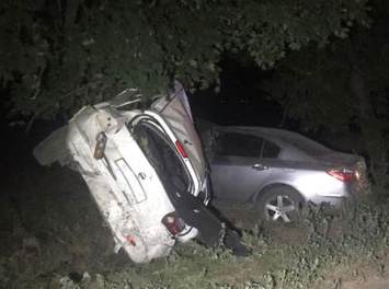 Страшное ДТП между Марьяновкой и Кривым Рогом - два автомобиля, столкнувшись, врезались в дерево