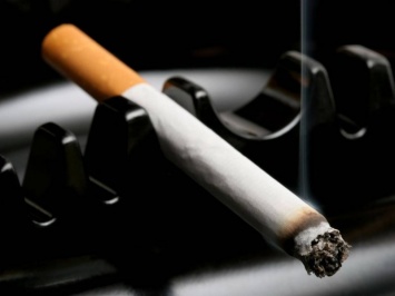 Курение может ускорять наступление менопаузы на несколько лет