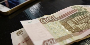 Названа доля россиян с зарплатами выше 75 тысяч рублей