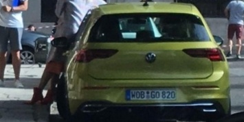 Восьмое поколение хэтчбека VW Golf поймали без камуфляжа