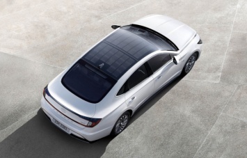 Hyundai презентовал свое первое авто на солнечных батареях
