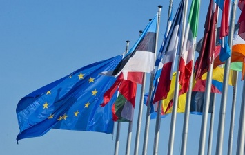 Евросоюз разрабатывает руководство для стран-членов по паспортам РФ на Донбассе