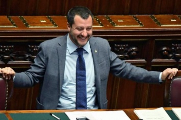 Вице-премьер Италии потребовал досрочных выборов