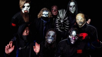 Slipknot выпустил новый альбом, который уже возглавил рейтинги ведущих обозревателей
