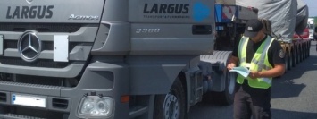 В Украине перевозчику выставили миллионный штраф и он его оплатил: что нарушил грузовик