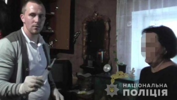 На Николаевщине женщина дома хранила шприцы с опием и марихуану, - ФОТО