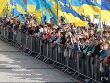 Минута молчания на Майдане, музыкальный флешмоб и марш защитников Украины. Офис президента опубликовал план мероприятий ко Дню Независимости