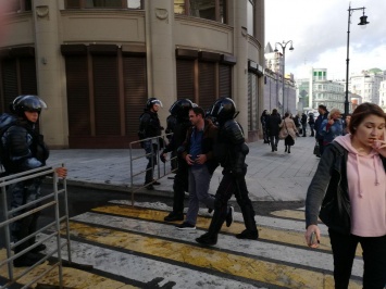 В Москве начались задержания участников митинга за свободные выборы