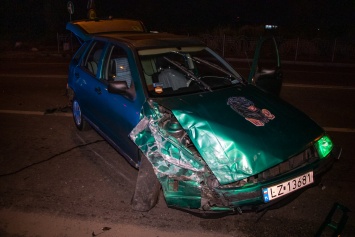 В Киеве водитель Audi протаранил Seat и устроил гонки с полицией