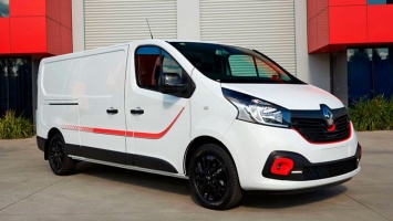 Французы выпустили эксклюзивный фургон Renault Trafic Formula Edition (ФОТО)