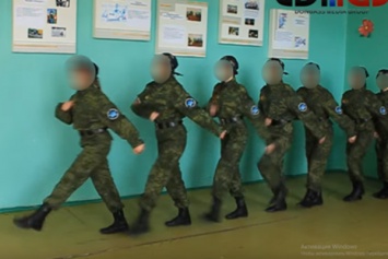 ''ДНРовцы'' обучали детей стрелять и взрывать бомбы на Донбассе: доказательства