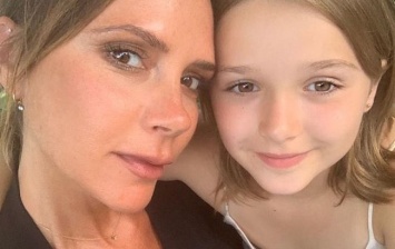 Время для семьи: Виктория Бекхэм растрогала сеть фото с 8-летней дочерью