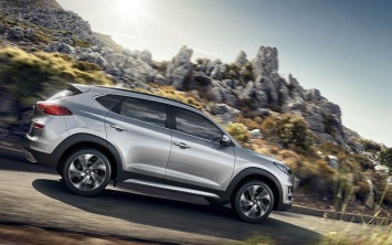 Новый Hyundai Tucson 2020 после обновления не стал Santa Fe (ФОТО)