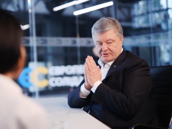 Главное за день понедельника 12 августа: крах Порошенко, новый премьер и многомиллионная афера Укрзализныци