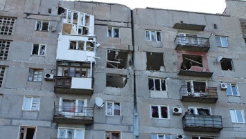 В оккупированном селе Октябрь, вблизи КПВВ "Гнутово", повреждены 9 домов