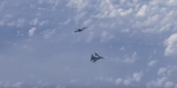 Су-27 отогнали от самолета Шойгу истребитель НАТО над Балтийским морем