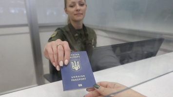 В Украине упростили получения гражданства: чем чреват указ Зеленского
