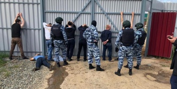 ФСБ пресекла деятельность подпольного алкогольного цеха в Свердловской области
