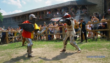 Факельное шествие и инквизиция: Каменец перенесет туристов в средневековье