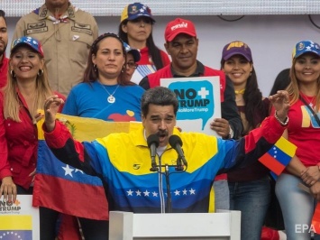 Мадуро заявил, что на него готовил покушение экс-президент Аргентины Урибе
