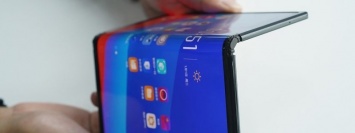 Складной смартфон Huawei Mate X выйдет в ноябре, но это не точно