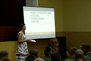 В Харькове гвардейцев обучают специалисты МВД