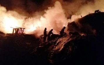 В Житомирской области горел деревообрабатывающий цех