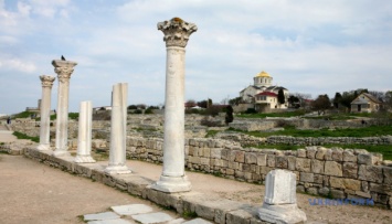 В оккупированном Севастополе раскопали древний храм
