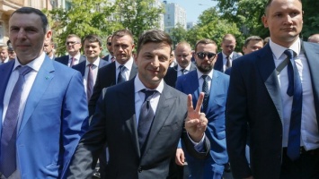 У Зеленского открыли новые вакансии на государственные должности: подробности