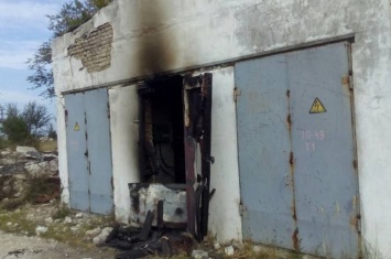 В Рубежном случился пожар на территории бывшего завода