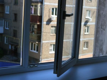 Киевлянин выпрыгнул из окна, убегая от полиции