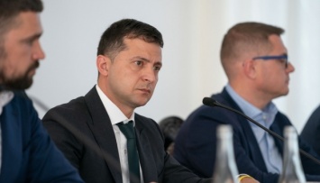 Зеленский уволил 12 глав районов Черкасской области