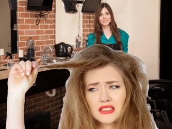 «Сама не пойду и врага отговорю»: Россиянка рассказала о муках после наращивания волос