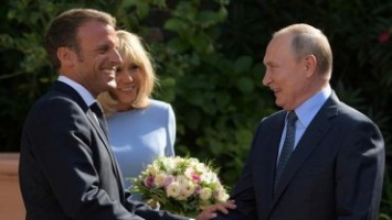 Путин похвалил лицо Брижит Макрон