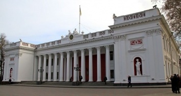 Фирма депутата и чиновницы починит Одесскому горсовету систему кондиционирования