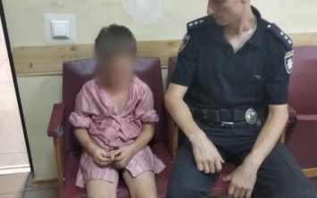 На Херсонщине полицейские разыскали 7-летнего мальчика, который боялся возвращаться домой после ссоры с мамой