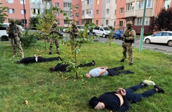 В Киеве поймали банду, которая грабила элитные квартиры и угрожала их владельцам