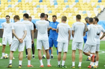2 сентября сборная Украины по футболу начнет сбор перед матчами против Литвы и Нигерии