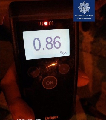 В Мариуполе патрульные задержали пьяного водителя такси, - ФОТО