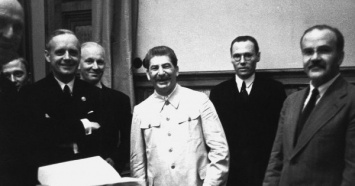 Пакт Молотова - Риббентропа: Как Сталин и Гитлер приблизили войну