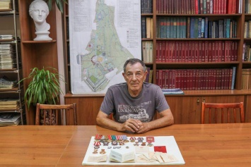 Коллекция Севастопольского музея-заповедника пополнилась наградами ветерана ВОВ