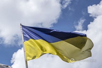 ''Символ победы!'' Как украинцы отмечают День Государственного флага