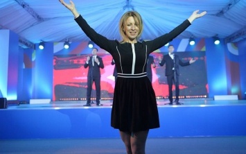 Дикие танцы: скандальная дипломатка Захарова снова шокировала сеть