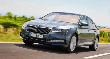 Какие моторы получит обновленный Skoda Superb в России