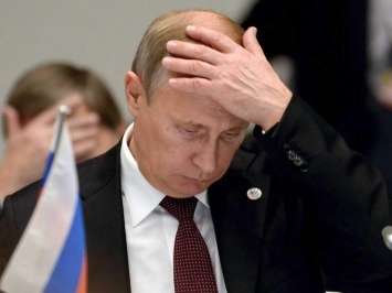 Робот-любимчик Путина застрял в космосе: "засмотрелся на Зеленского", позор увидел весь мир