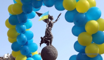 В Харькове прозвучали "Сто колоколов" в память о Небесной сотне