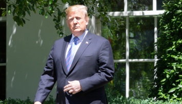 Трамп считает саммиты G7 пустой тратой времени - CNN