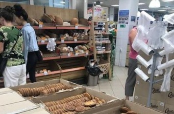 В Ужгороде покупателя содрогнулись от увиденного в супермаркете. ВИДЕО