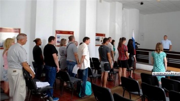 В Керчи иностранные граждане приняли присягу гражданина Российской Федерации