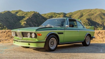 Бэтмобиль BMW 3.0 CSL 1974 года продадут на аукционе (ФОТО)